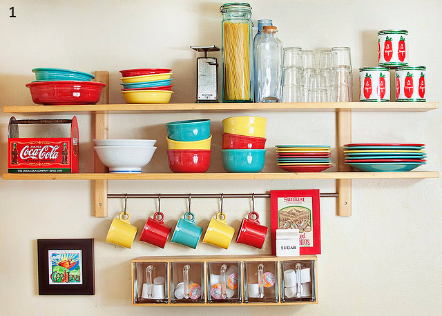 Como decorar as prateleiras da cozinha - Madric Enxovais